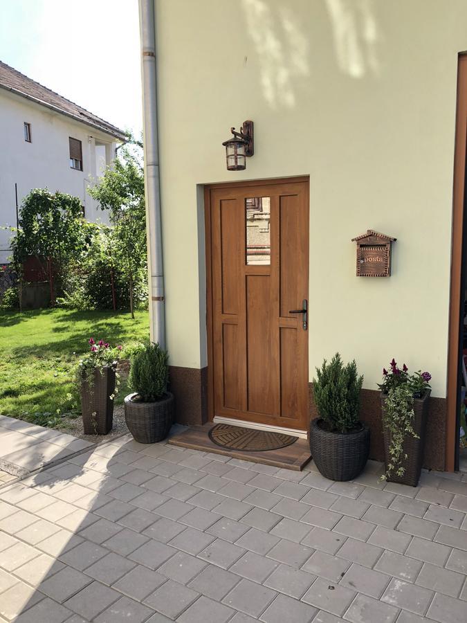 Smiley Apartment Sibiu Luaran gambar